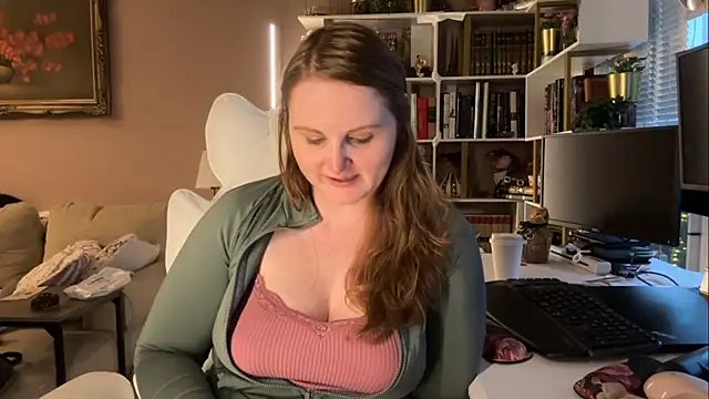 GingerSnap33 online show from 01/12/25, 12:18