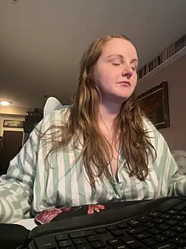 GingerSnap33 online show from 03/09/25, 12:21