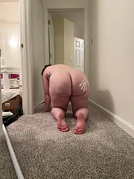 GingerSnap33 online show from 12/21/25, 03:13