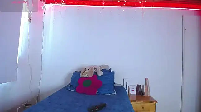 Snapshot of juli05star20 chatting on 12/07/24, 12:24 juli05star20 online show from 12/07/24, 12:24