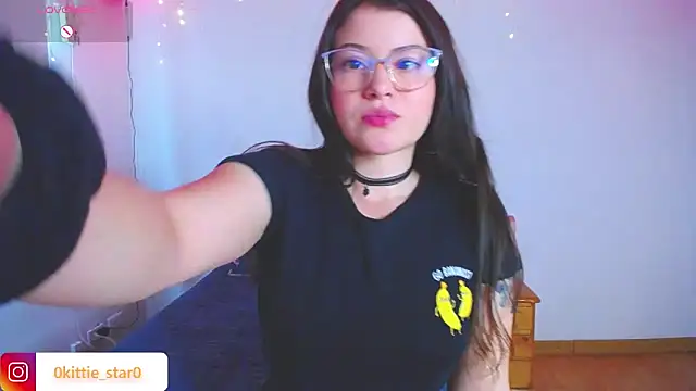 Snapshot of juli05star20 chatting on 12/25/24, 09:33 juli05star20 online show from 12/25/24, 09:33