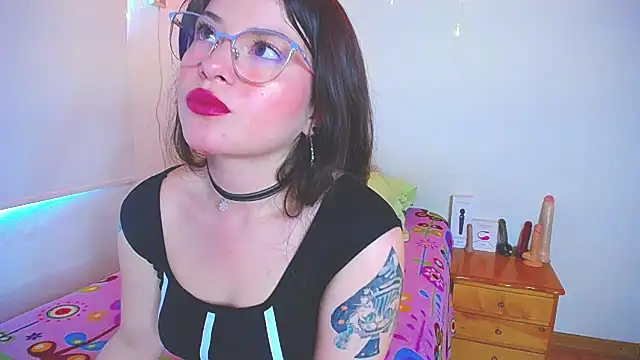 Snapshot of juli05star20 chatting on 01/16/25, 07:10 juli05star20 online show from 01/16/25, 07:10