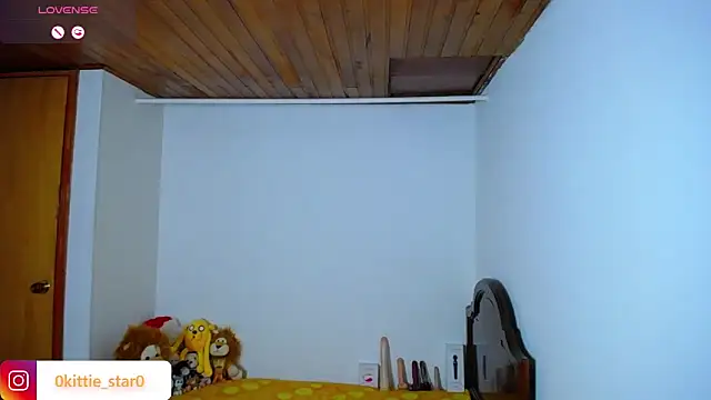 Snapshot of juli05star20 chatting on 02/18/25, 12:39 juli05star20 online show from 02/18/25, 12:39