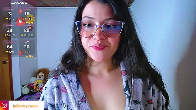 Snapshot of juli05star20 chatting on 09/14/25, 08:52 juli05star20 online show from 09/14/25, 08:52