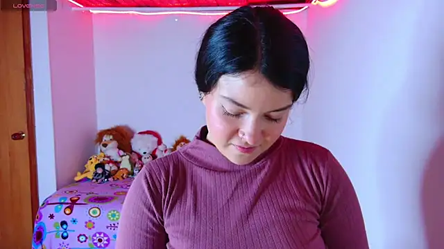 juli05star20 online show from 11/29/25, 12:13