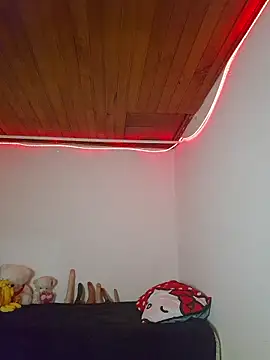 juli05star20 online show from 04/10/26, 02:50