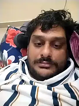 Snapshot of sri995955 chatting on 12/26/24, 04:25 sri995955 online show from 12/26/24, 04:25