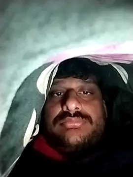 Snapshot of sri995955 chatting on 01/26/25, 10:12 sri995955 online show from 01/26/25, 10:12