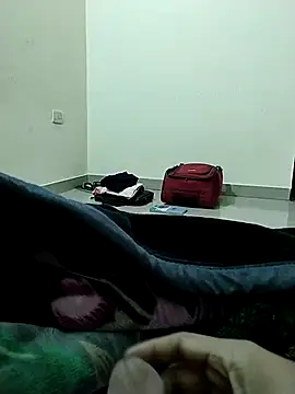 Snapshot of sri995955 chatting on 02/13/25, 12:32 sri995955 online show from 02/13/25, 12:32