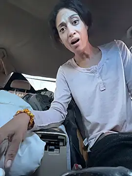 starrynikki online show from 11/25/25, 03:45