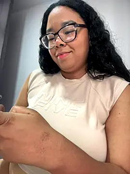 XMara online show from 10/21/25, 05:46