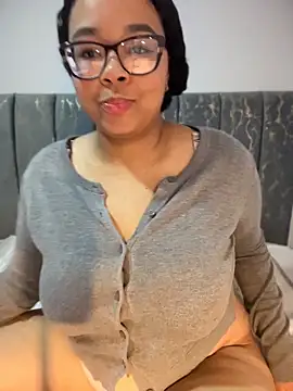 XMara online show from 04/23/26, 03:03