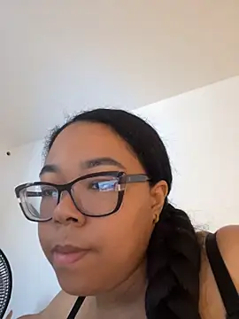 Snapshot of XMara chatting on 07/06/26, 03:58 XMara online show from 07/06/26, 03:58