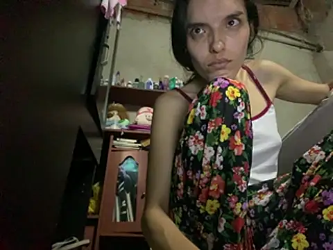 lilithanderson online show from 06/26/26, 07:24