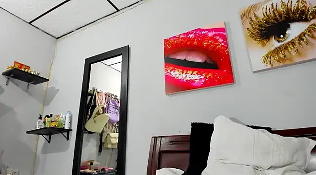 Snapshot of aleziiacam chatting on 01/27/25, 03:47 aleziiacam online show from 01/27/25, 03:47