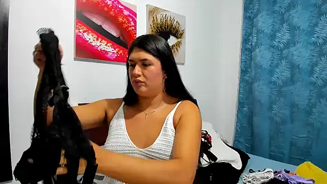 Snapshot of aleziiacam chatting on 10/29/25, 03:31 aleziiacam online show from 10/29/25, 03:31