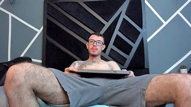 CodyWalkerR online show from 03/13/25, 05:18