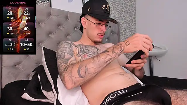 CodyWalkerR online show from 11/29/25, 05:27