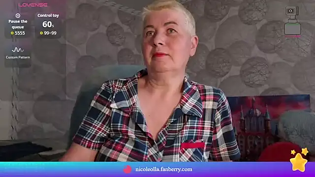 NicoleOlla online show from 05/01/26, 11:53