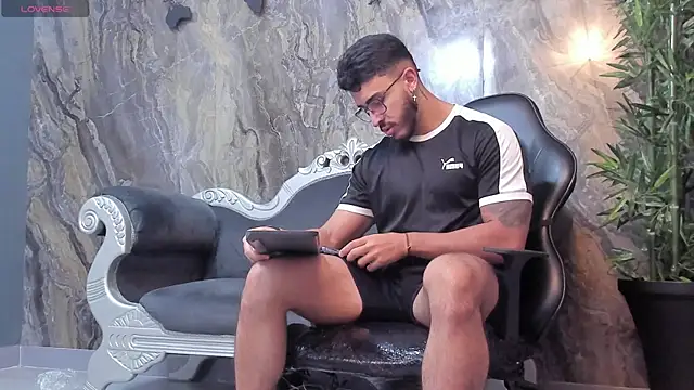 Liam Kleiin online show from 02/24/25, 11:43