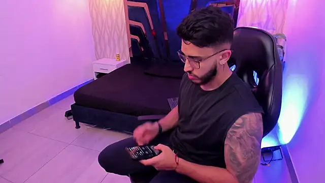 Liam Kleiin online show from 12/19/25, 11:39