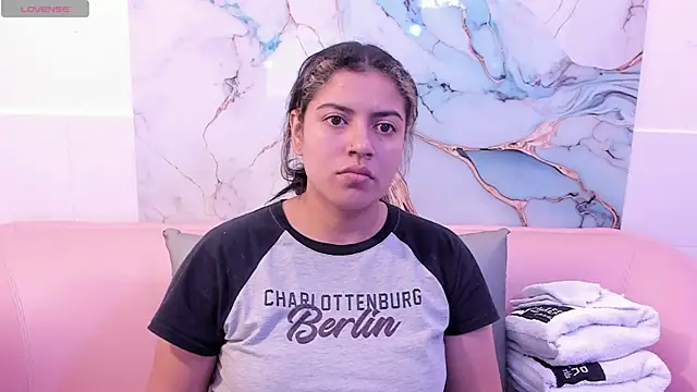 taylor cupper online show from 11/22/25, 02:43