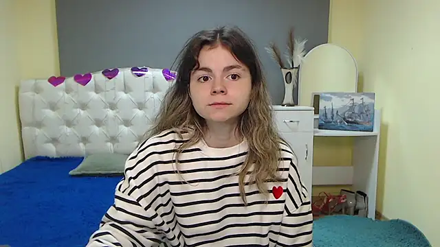 TinaRedly online show from 09/24/25, 05:27