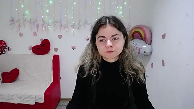 TinaRedly online show from 10/10/25, 05:12