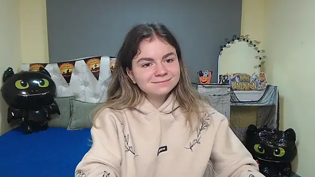 TinaRedly online show from 11/01/25, 06:21