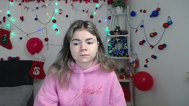 TinaRedly online show from 12/18/25, 06:58