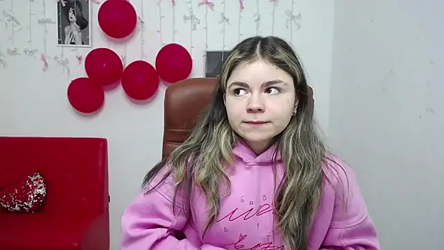 TinaRedly online show from 01/14/26, 06:24