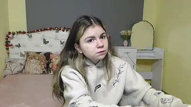 TinaRedly online show from 02/19/26, 07:10