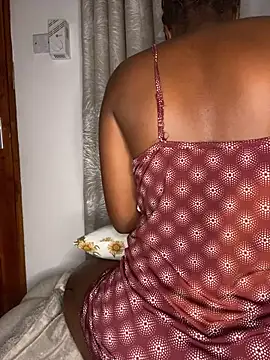 Snapshot of black-berry01 chatting on 10/18/25, 01:30 black-berry01 online show from 10/18/25, 01:30