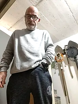 bottomhairy online show from 02/11/26, 05:07