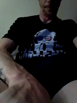 elmerfuddin87 online show from 09/18/25, 06:37