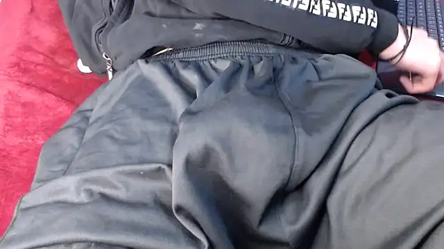 Snapshot of _Thomas_hot_ chatting on 03/07/25, 02:45  Thomas hot  online show from 03/07/25, 02:45