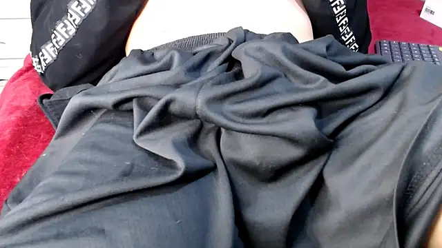 Snapshot of _Thomas_hot_ chatting on 03/12/25, 05:46  Thomas hot  online show from 03/12/25, 05:46