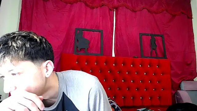 Snapshot of _Thomas_hot_ chatting on 03/16/25, 05:50  Thomas hot  online show from 03/16/25, 05:50