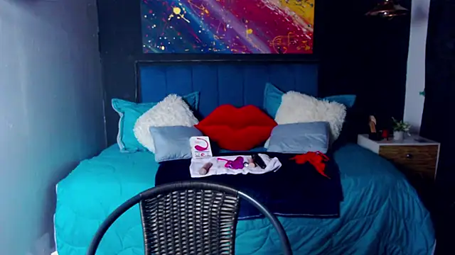 megan collins96 online show from 02/27/25, 05:24