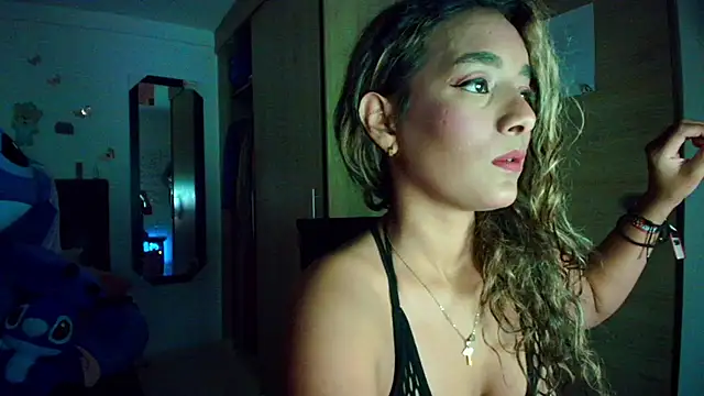 megan collins96 online show from 04/20/26, 09:49