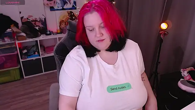 lissamuff online show from 03/07/25, 04:44