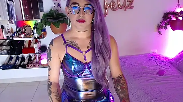 Laveneno ortiz07 online show from 11/25/25, 10:43