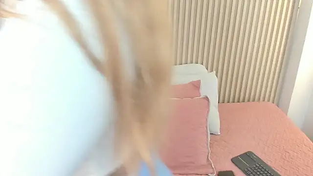 charlottebrowns  online show from 06/07/26, 02:59