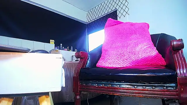 bellatrixx 69 online show from 01/06/26, 11:47