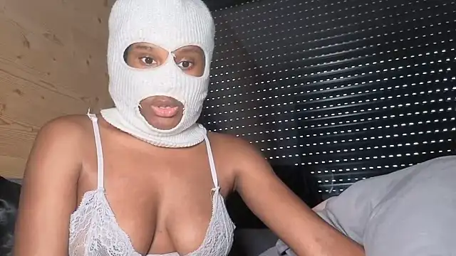 LabelleOnyx online show from 06/02/26, 03:47