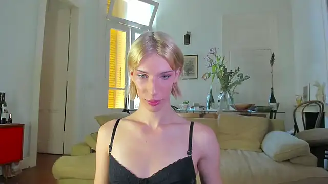 AliceSnowCatt online show from 12/04/25, 04:59