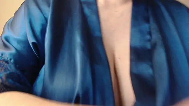 missdaniels online show from 03/11/25, 10:42