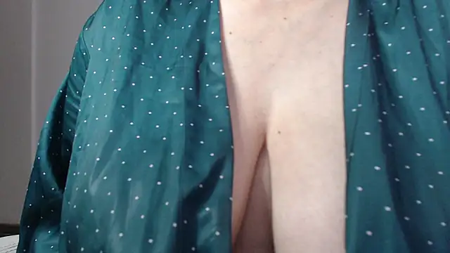 missdaniels online show from 09/15/25, 05:57