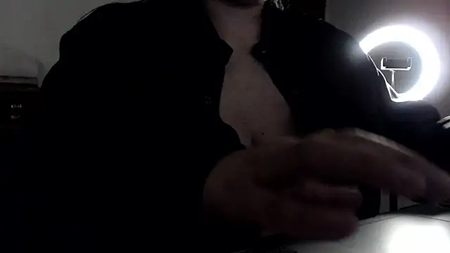 Snapshot of missdaniels chatting on 11/06/25, 02:56 missdaniels online show from 11/06/25, 02:56