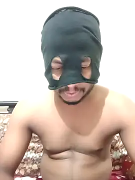 sexycouplemh09 online show from 10/05/25, 08:34